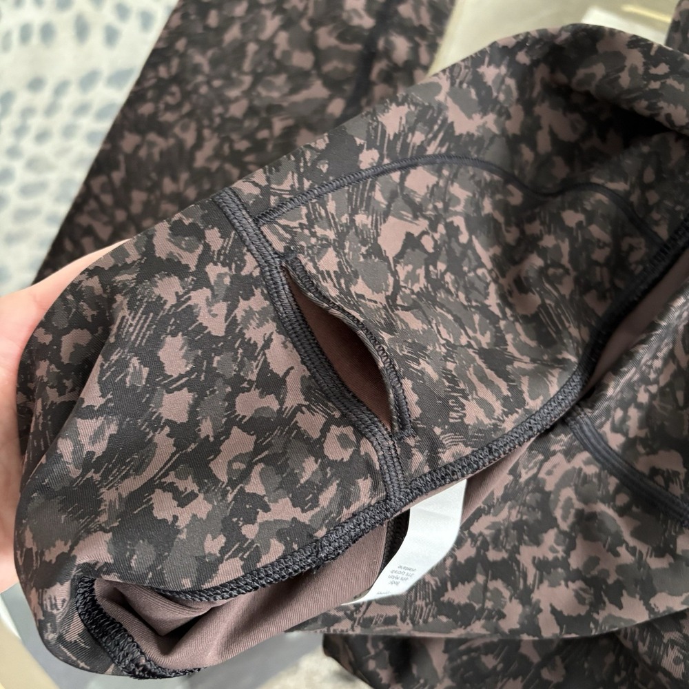 Lululemon Women's Wild Thing Camo Brown Earth Multi High-Rise Tight 25" SzL - Picture 6 of 9